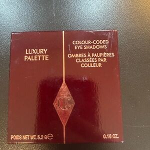 Charlotte Tilbury The Sophisticate Eye Palette new in box